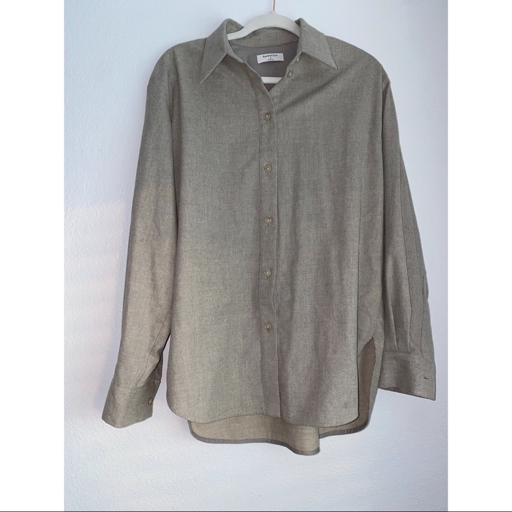 ARITZIA BUTTON UP